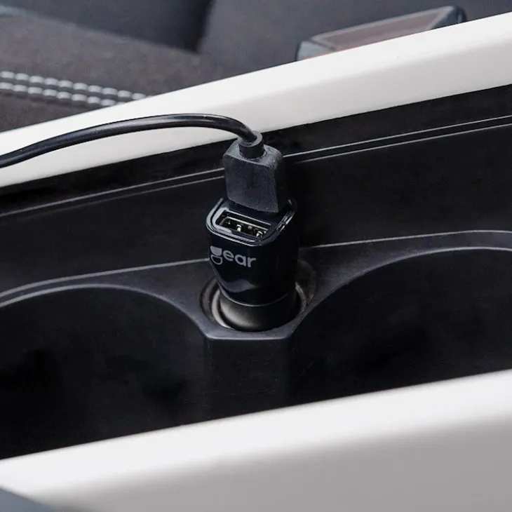 Dubbel USB-laddare, 12V