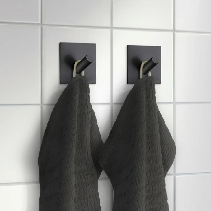 Självhäftande enkelkrok, Beslagsboden