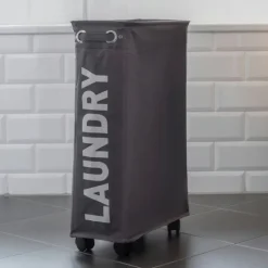 Smal tvättkorg på hjul, Laundry