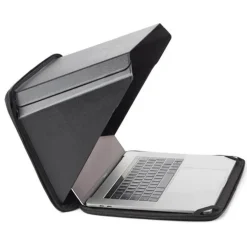 Solskydd och fodral till laptop