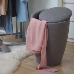 Vadderad pall med förvaring 20L